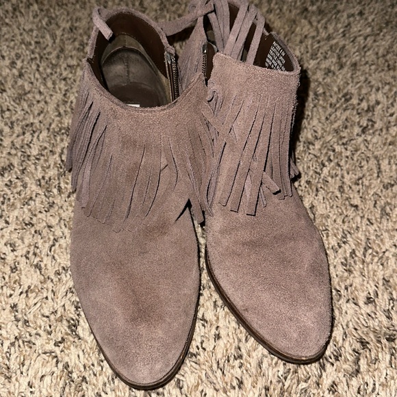 Steve Madden Shoes - Steve Madden fringe booties